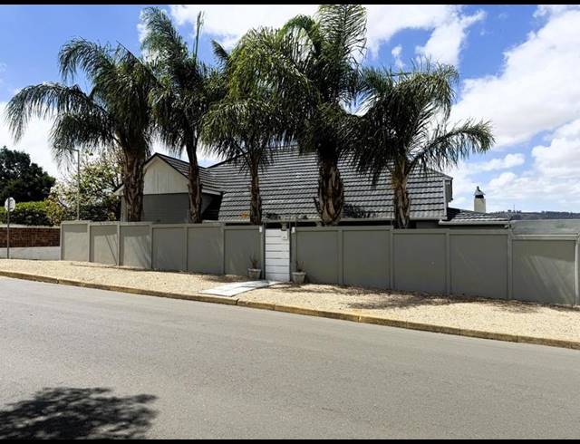 4 BEDROOM HOUSE FOR SALE IN AMANDELRUG